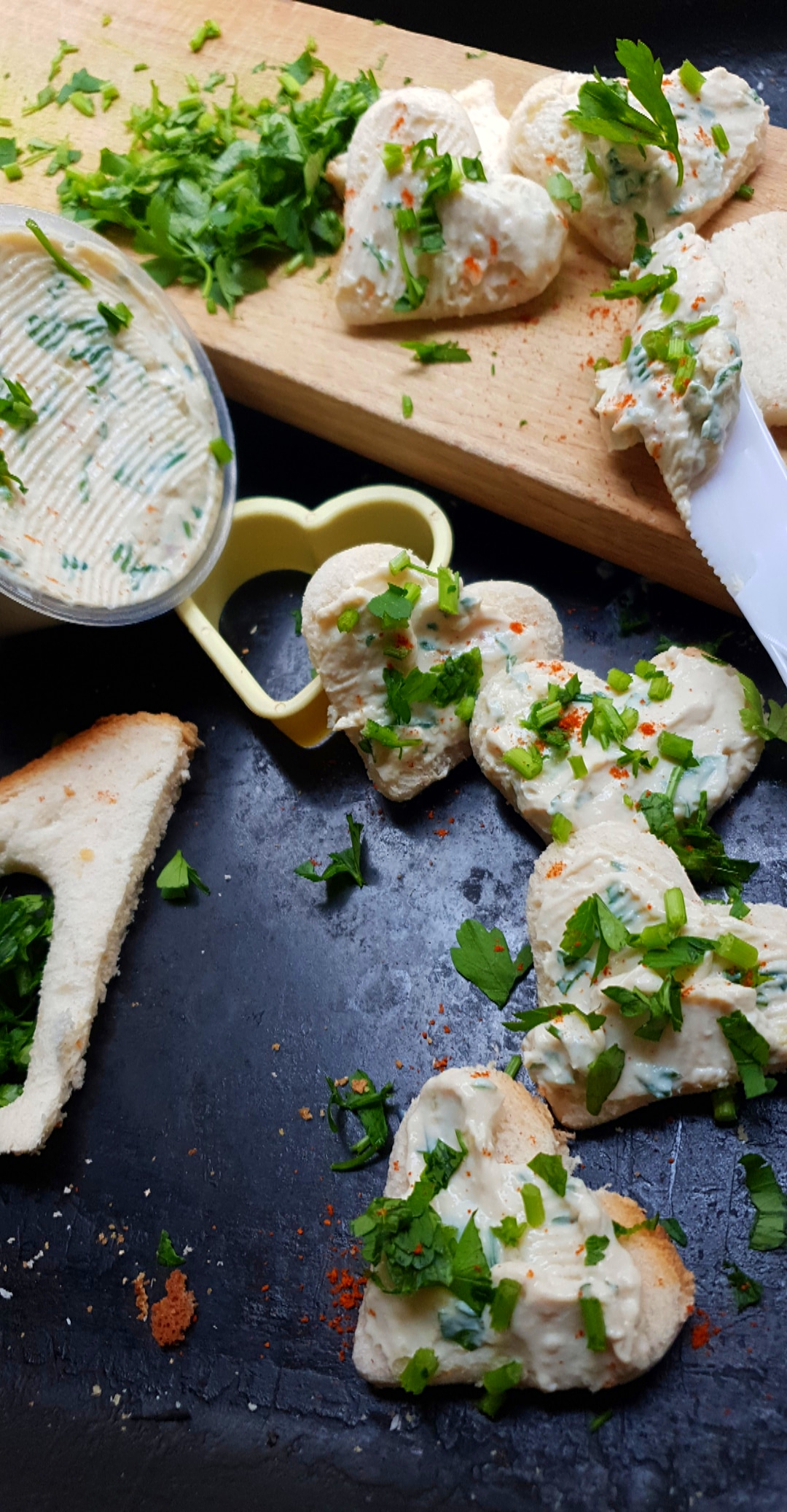Boursin ail fines herbes vegan VegetaL_SmeL Boursin ail fines herbes vegan VegetaL_SmeL